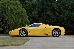 The 16.5 Million Dollar Legend: A Timeless Ferrari Enzo Captured in Radiant Yellow-1