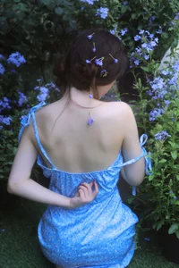 Radiant Summer Portraits: YiTuYu Art Language Vol.9384 Featuring Bu Shi Jiang Zi in Sun-Drenched Blue Snowflake Aesthetic-7