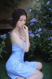 Radiant Summer Portraits: YiTuYu Art Language Vol.9384 Featuring Bu Shi Jiang Zi in Sun-Drenched Blue Snowflake Aesthetic-12