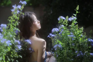 Radiant Summer Portraits: YiTuYu Art Language Vol.9384 Featuring Bu Shi Jiang Zi in Sun-Drenched Blue Snowflake Aesthetic-19