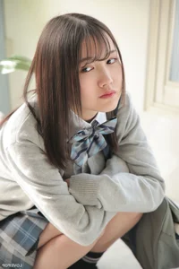 Maki Chiba's Ethereal Charm: A Visual Journey Through LOVEPOP Photoset 04-37