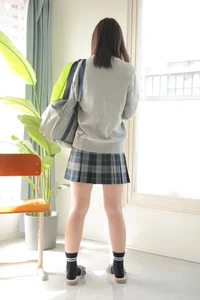 Maki Chiba's Ethereal Charm: A Visual Journey Through LOVEPOP Photoset 04-27