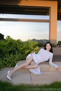 Ethereal Outdoor Portrait of Anran in Delicate White Lace Lingerie – XiuRen Collection No.10747 Beautiful Asian Model Photography-49