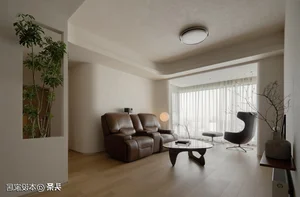 Sun-Drenched 94m² Minimalist Home: A Modern Retirement Sanctuary Featuring Sliding Glass Doors, Indoor Greenery, and Functional Contemporary Design-5