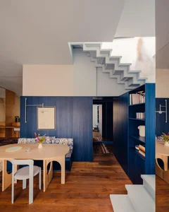 Attic Revival: How Open Spaces and Natural Light Transform a Dream Sanctuary-4