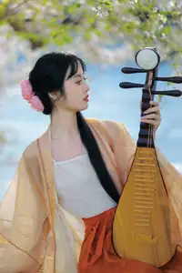 Jian Ying Tao Nai: Elegant Asian Muse Amidst Spring Blossoms - YiTuYu Art Language Vol.8617-15