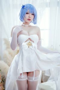 Stunning Azur Lane Chapaev White Rider's Melody Dress Cosplay by Banbanzi - Tukuku-18