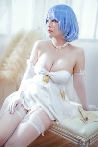 Stunning Azur Lane Chapaev White Rider's Melody Dress Cosplay by Banbanzi - Tukuku-30