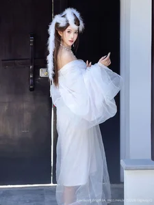 The Ethereal Elegance of Jin Yun Xi Yuki: A Modern Visual Masterpiece-15