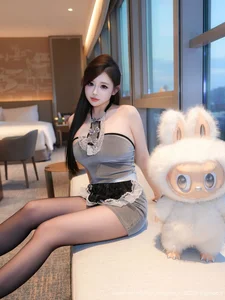 Chic Gray Fashion Inspiration: Tian Ni in XiuRen No.10884 – Elegant Editorial Photography and Modern Style Portraits for Your Aesthetic Moodboard-20