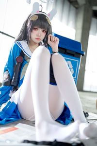 Coser Jiu Qi Miao as Kasasawa Miyu: Captivating Blue Archive Cosplay in Sailor Uniform & Bunny Ears. View 0044-10