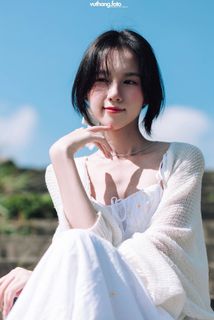 Gentle, Pure Girl in Lush Nature | Human & Landscape-10