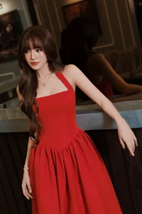 6 Stunning Vietnamese Actresses and Beauty Queens Born in the Year of the Horse: A Celebration of Style, Talent, and Elegance-15