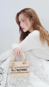 6 Stunning Vietnamese Actresses and Beauty Queens Born in the Year of the Horse: A Celebration of Style, Talent, and Elegance-10