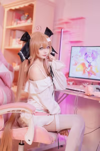 Coser Ai Xi Aiwest: Sweet, Dreamy Cosplay That Captivates-3