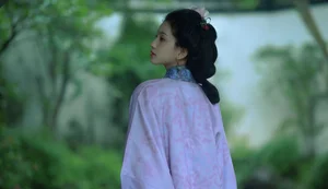 The Timeless Elegance of Er Yi Zhi in YiTuYu Art Language Vol.8877-1