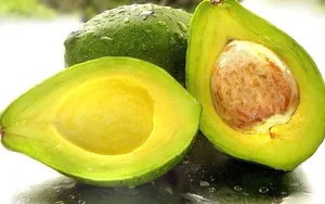 Natural Secrets to Prevent Premature Gray Hair with Vibrant Berries-8