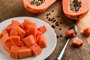 Natural Secrets to Prevent Premature Gray Hair with Vibrant Berries-4