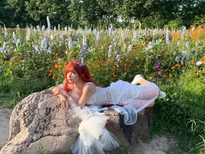 Coser Chunmomo | Ethereal Bride in a Dreamy Flower Garden Wedding Dress-3