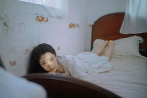 The Ethereal Elegance of Yi Zhi You Zi in Art Language Vol.8951-14