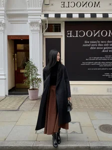 Tips to Style Long Skirts for Petite Women-1