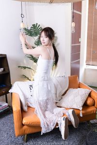 BoBoSocks No.560: Serene Chinese Model in Pure White Cotton Socks-29