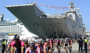 Ultimate Guide to Global Aircraft Carriers: Comparing the World’s Most Powerful Naval Fleets and Modern Maritime Defense Technology-7