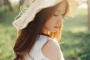 Xiao Ming Shines in Summer Sun: Pure Beauty of YiTuYu Vol.8801-22