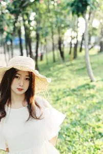 Xiao Ming Shines in Summer Sun: Pure Beauty of YiTuYu Vol.8801-14