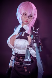 Coser Potato Godzilla Transforms into Yanagi: A Mesmerizing Cosplay Journey (29P)-11