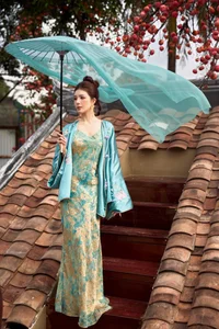 Timeless Elegance and Poetic Serenity-9