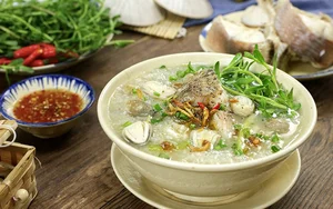 Discover Cháo Ám Trà Cổ: The Unique Seafood Porridge Specialty of Quang Ninh, Vietnam - A Must-Try Culinary Experience for Food Travelers-3