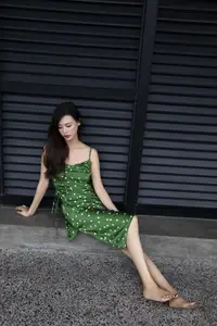 Chenaling CL: Urban Elegance in YiTuYu Vol.8814 – A Captivating Art Language Collection-12