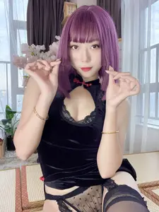 Coser Money Leng Leng: Alluring High-Slit Lace Qipao Transformation! Part02-11