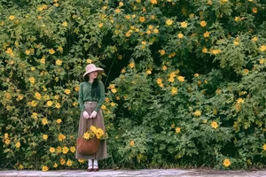Experience Da Lat's Golden Wild Sunflowers A Breathtaking Vietnamese Natural Landscape-3