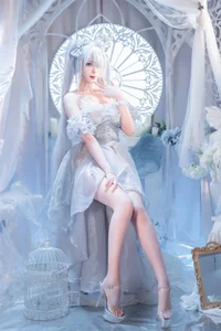 Stunning Nikke Cinderella Crystal Princess Cosplay by Xuan Xiao Xue Jie: High-Quality Goddess of Victory Photography and Anime Inspiration-8