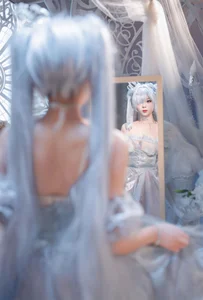 Stunning Nikke Cinderella Crystal Princess Cosplay by Xuan Xiao Xue Jie: High-Quality Goddess of Victory Photography and Anime Inspiration-27