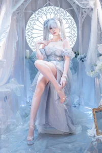 Stunning Nikke Cinderella Crystal Princess Cosplay by Xuan Xiao Xue Jie: High-Quality Goddess of Victory Photography and Anime Inspiration-36