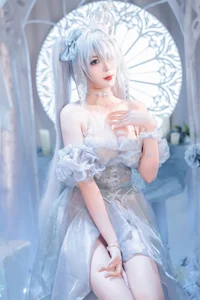 Stunning Nikke Cinderella Crystal Princess Cosplay by Xuan Xiao Xue Jie: High-Quality Goddess of Victory Photography and Anime Inspiration-6
