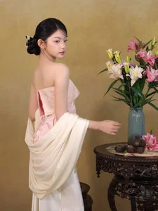 Beyond Mukbang: Quynh Truong’s Ethereal Transformation Into a Modern Muse-6