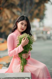 VGU No.20: Graceful Pink Ao Dai Muse Capturing Elegant Vietnamese Beauty Amidst Romantic Autumn Hues-2