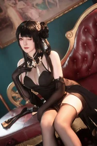 Classic Allure: Coser Natsuko in Azur Lane-10