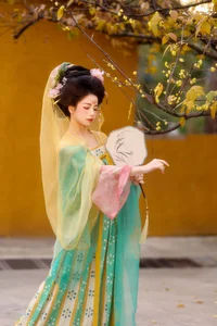 YiTuYu Art Language Vol.9276: Stunning Portrait Photography Featuring Xiao Du Tong Xue – 52 High-Resolution Artistic Images for Creative Inspiration-8