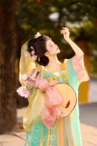 YiTuYu Art Language Vol.9276: Stunning Portrait Photography Featuring Xiao Du Tong Xue – 52 High-Resolution Artistic Images for Creative Inspiration-7