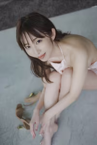 Misumi Shiochi: Discover Pure Allure in FRIDAY Digital Photo Book Pearl Vol.3 – Captivating Unreleased Moments!-11