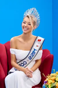 The Radiant Elegance of Miss Cosmo 2025 Yolina Lindquist in Timeless Black-9