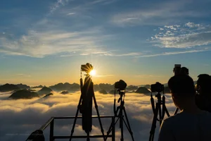 Na Lay Peak: A Dreamy Escape Above the Clouds in Bac Son Valley, Vietnam-4