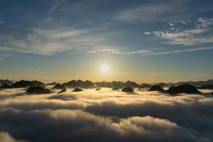 Na Lay Peak: A Dreamy Escape Above the Clouds in Bac Son Valley, Vietnam-0