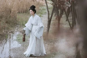 Elegant Black Fashion Portraiture: YiTuYu Art Language Vol.9142 Featuring Model Peng - 39 High-Quality Aesthetic Photography Captures-5