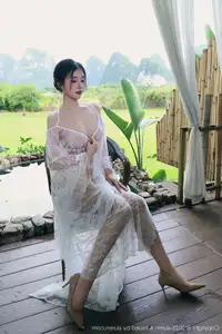 Nan Qiao: Graceful Charm in Jade Green Cheongsam - XiuRen No.10538 Collection-6